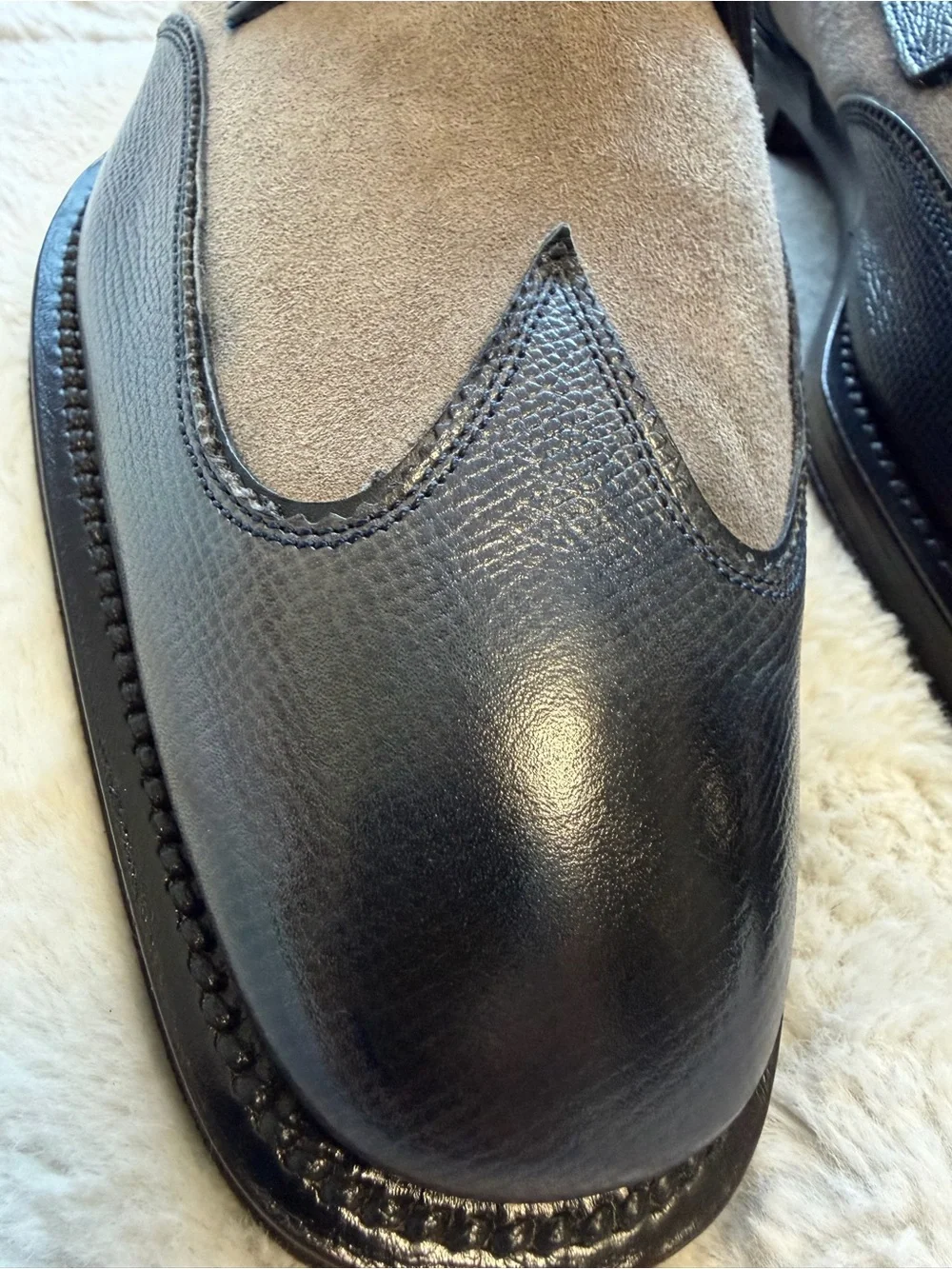 LIKE NEW! $1,050 Ferragamo Two-Tone Suede Leather Derby Oxford Spectator Shoes 9